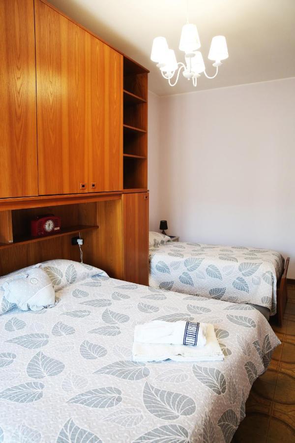 Appartamento Delle Rose Sesto Calende Exterior photo